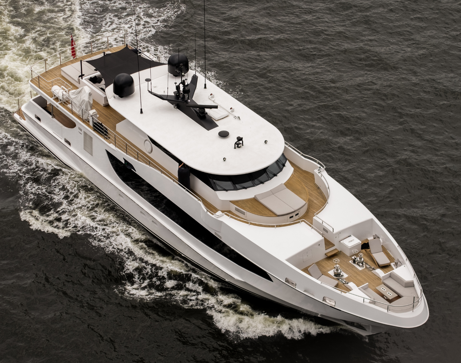 Luxury Yacht & Cruise